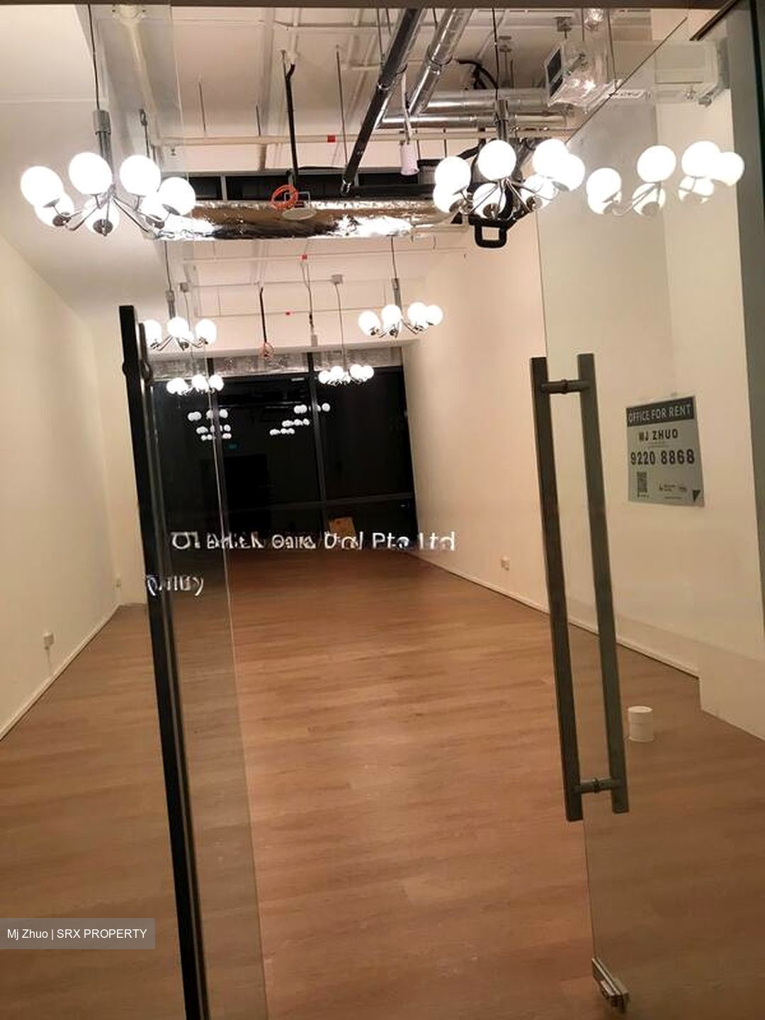 Woods Square (D25), Office #498575311